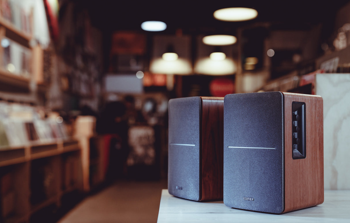 Edifier R1280DB - Powerful Bookshelf Speakers (black)