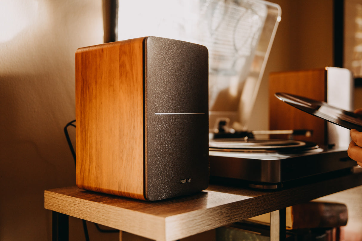 Edifier R1280DB - Powerful Bookshelf Speakers (black)